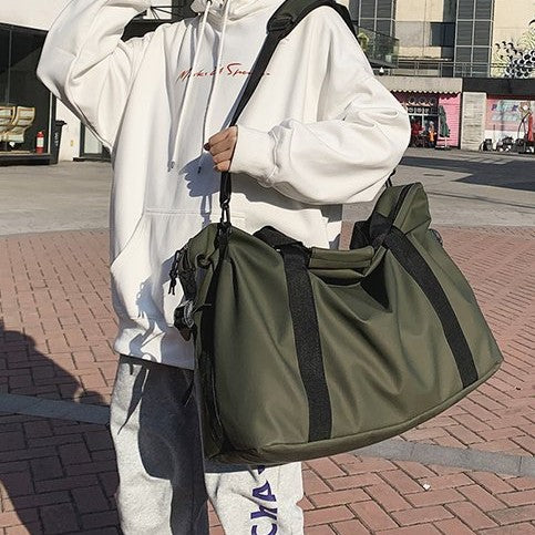 Waterproof and durable travel and sports bag Bowlift