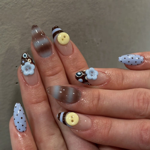 Creative Manicure Nails with Blooming Design Bowlift
