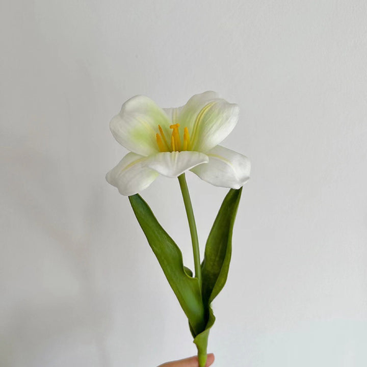 Lifelike Decorative Faux Floral Bouquet