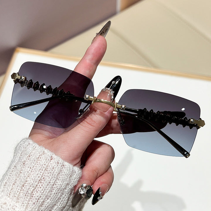 Women’s fashionable glasses Bowlift