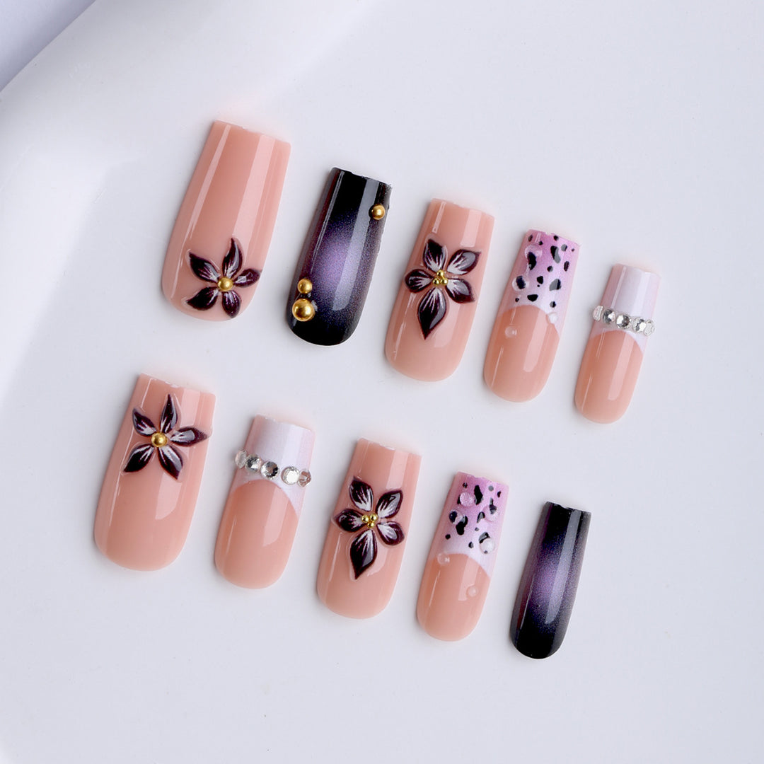 Artificial nails with luxurious 3D flower accents Bowlift