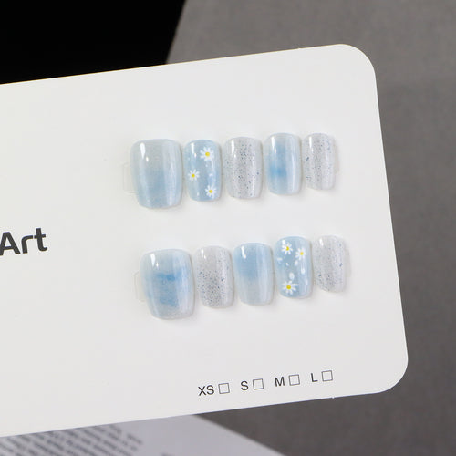 Artistic Press-On Nail Set with Floral Accents Bowlift 1788497744