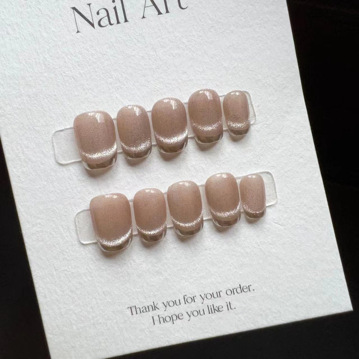 Elegant Press-On Nail Set with Sparkling Design Bowlift