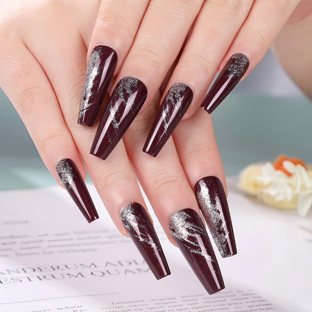 Artificial nails with glamorous silver design Bowlift