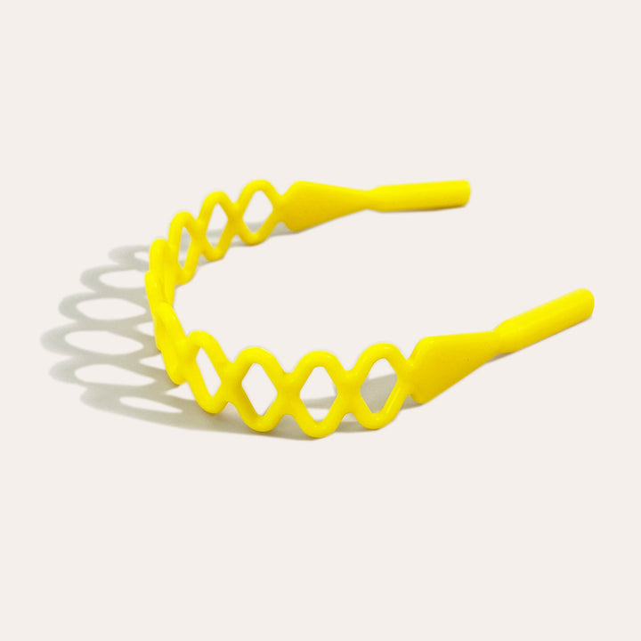 Modern Hair Accessory Bowlift