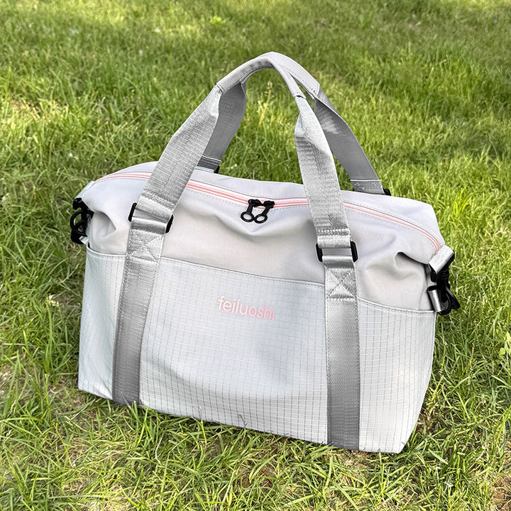 Ladies sporty and practical weekender bag Bowlift