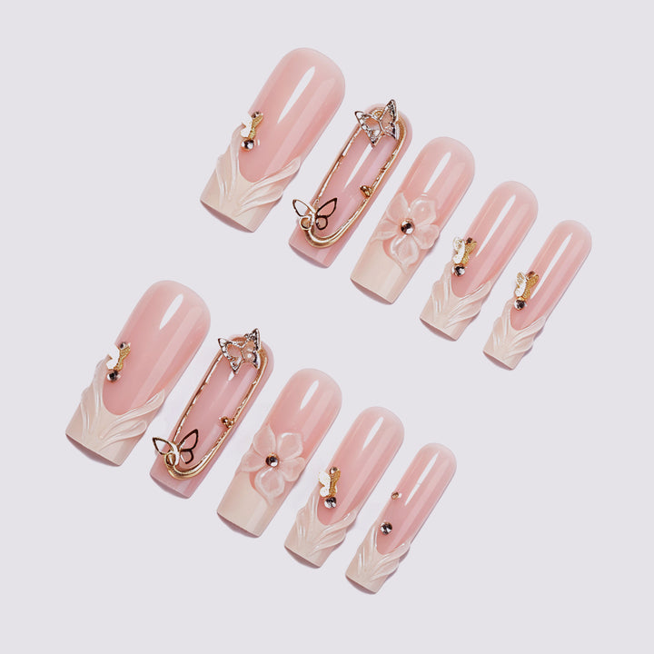 Elegant 3D Floral Press-On Nail Set Bowlift