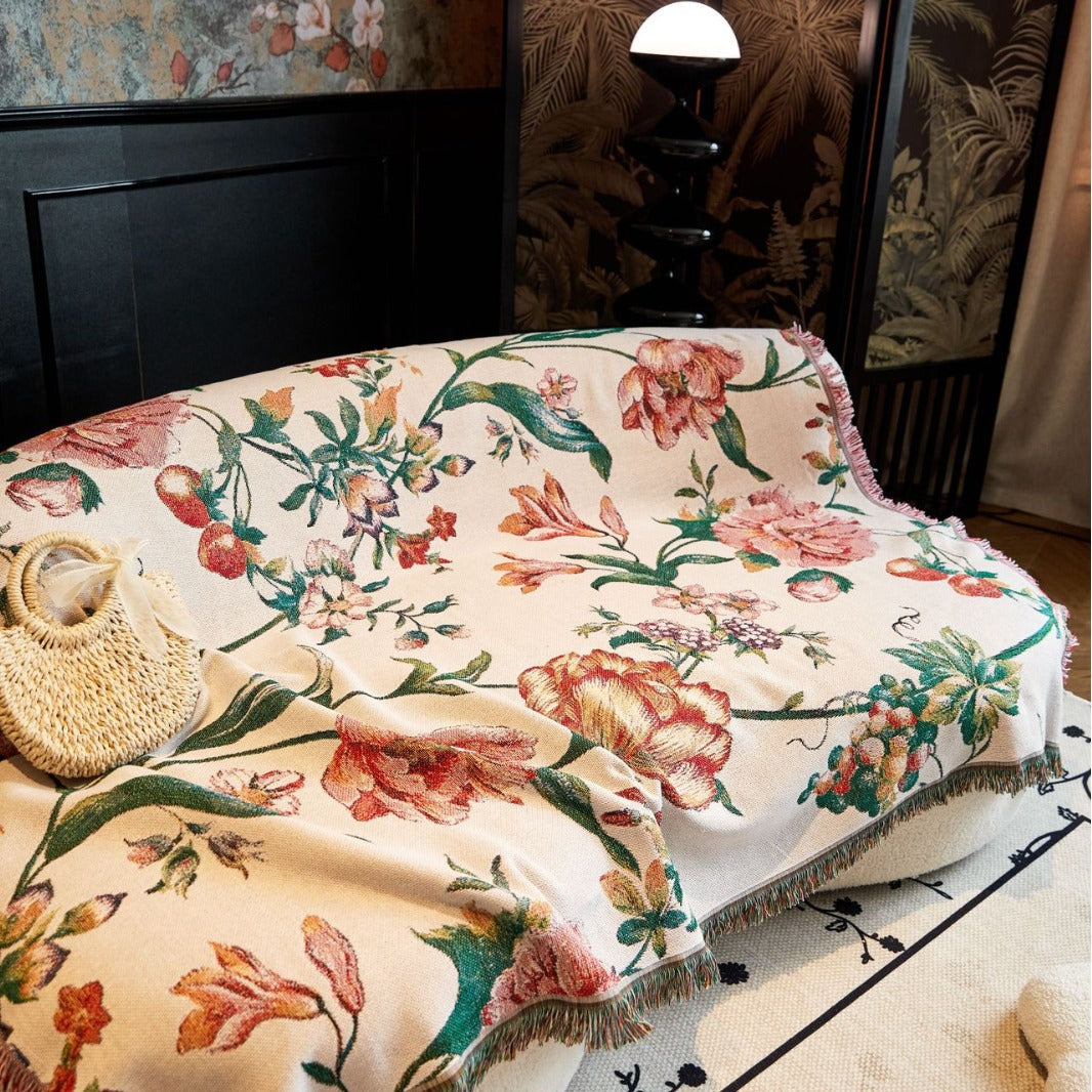 Floral Patterned Decorative Throw Blanket