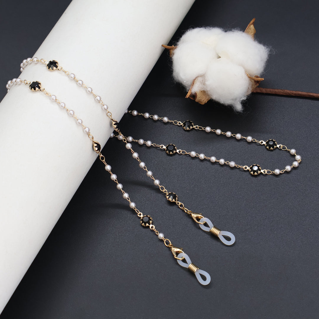 Elegant Pearl and Crystal Eyewear Chain Bowlift