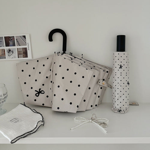 Ladies compact umbrella with stylish polka dot design Bowlift