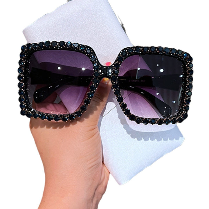 Women's glamorous Quadro sunglasses with rhinestone-adorned frame Bowlift
