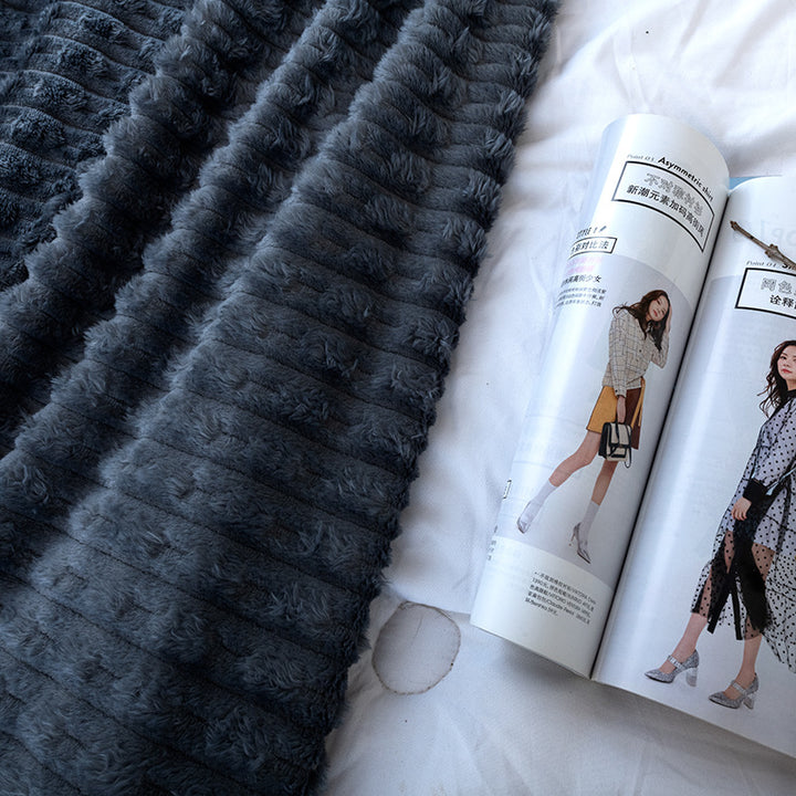 Women's extra warm and luxurious cuddly blanket with textured design Bowlift
