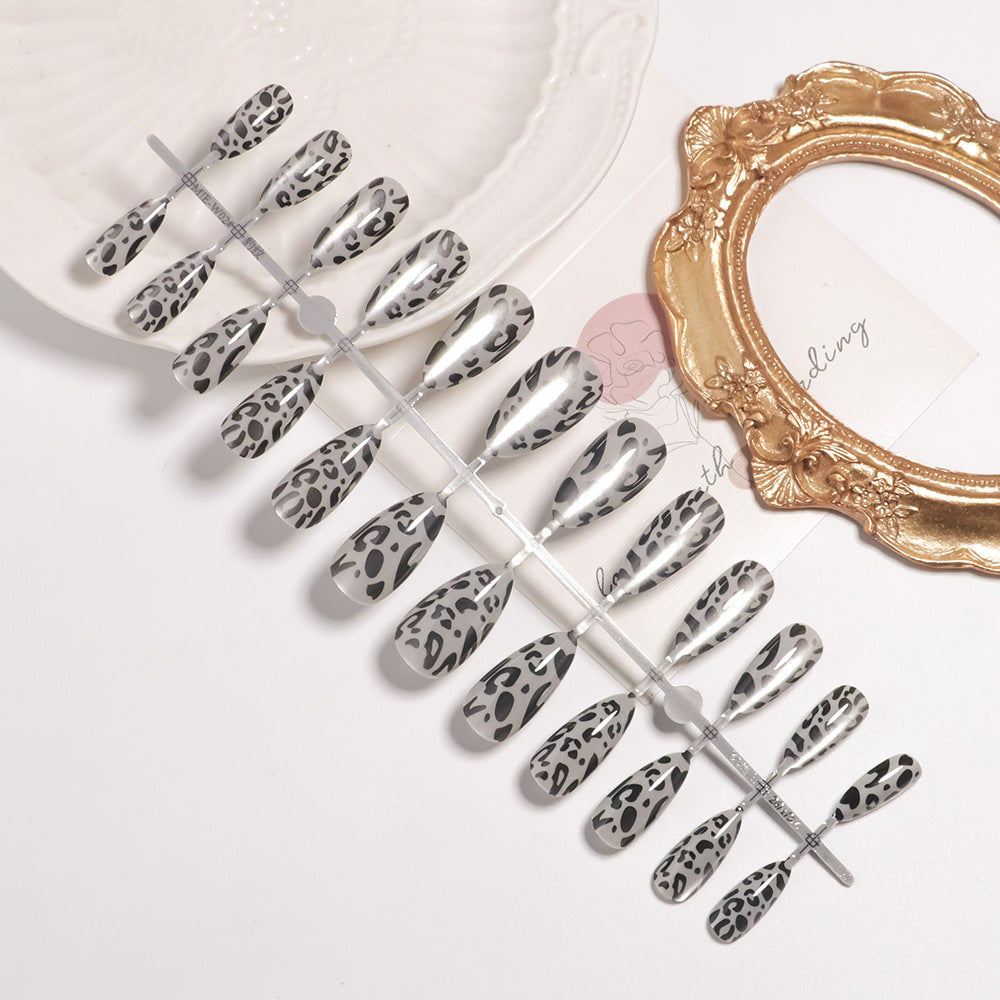 Animal Print Press-On Nail Set Bowlift