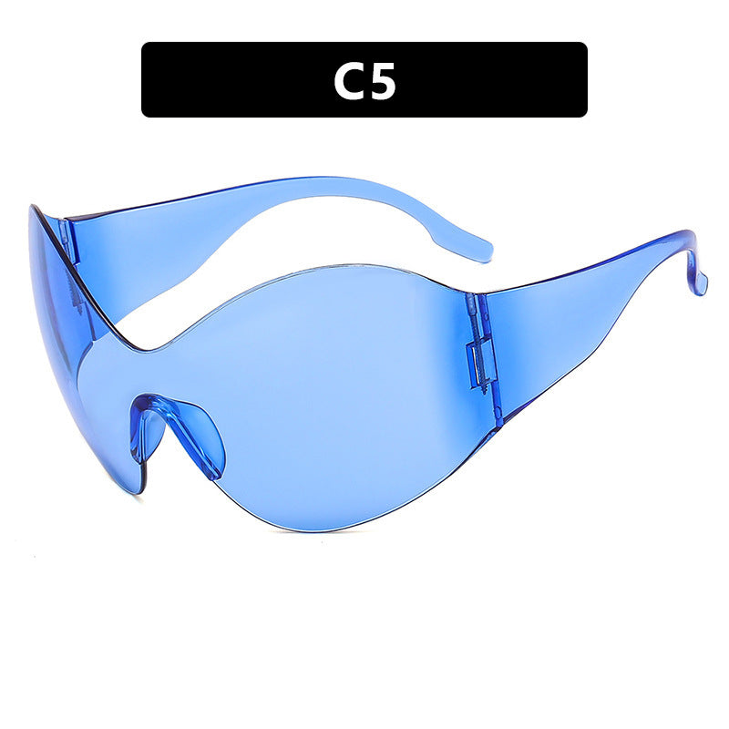 Women's visor-style sunglasses with innovative protection design Bowlift