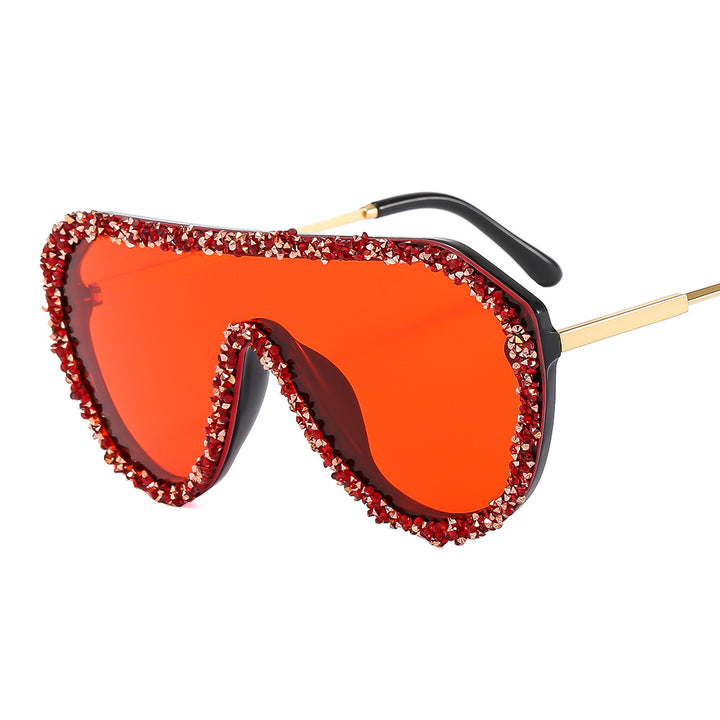 Women extravagant oversized sunglasses with glamour frame Bowlift