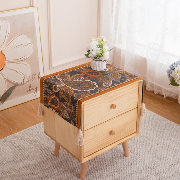 Decorative Leaf Print Table Cover