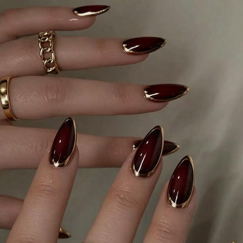 Glamorous nail art in elegant design Bowlift