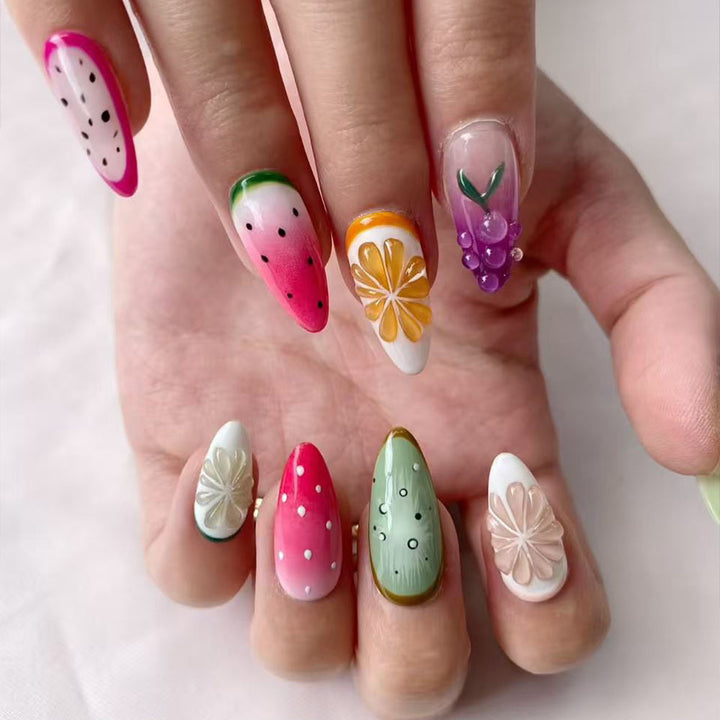 Artificial Nails in Fruity Design Bowlift