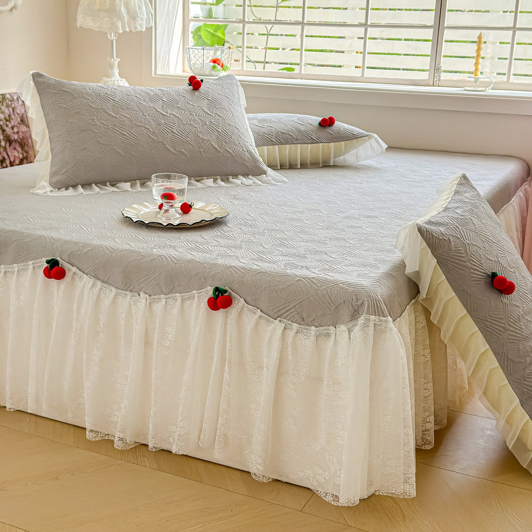 Women's bedspread with playful ruffle design and elegant texture Bowlift