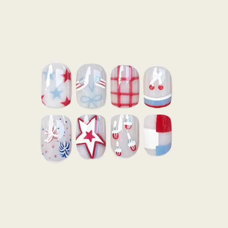 Creative nail art with summer motifs Bowlift