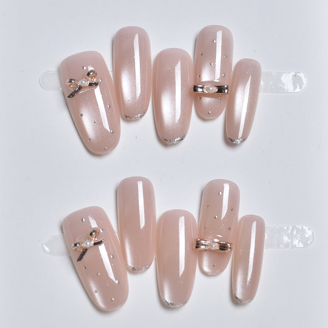 Elegant Press-On Nail Art Set with Decorative Accents Bowlift