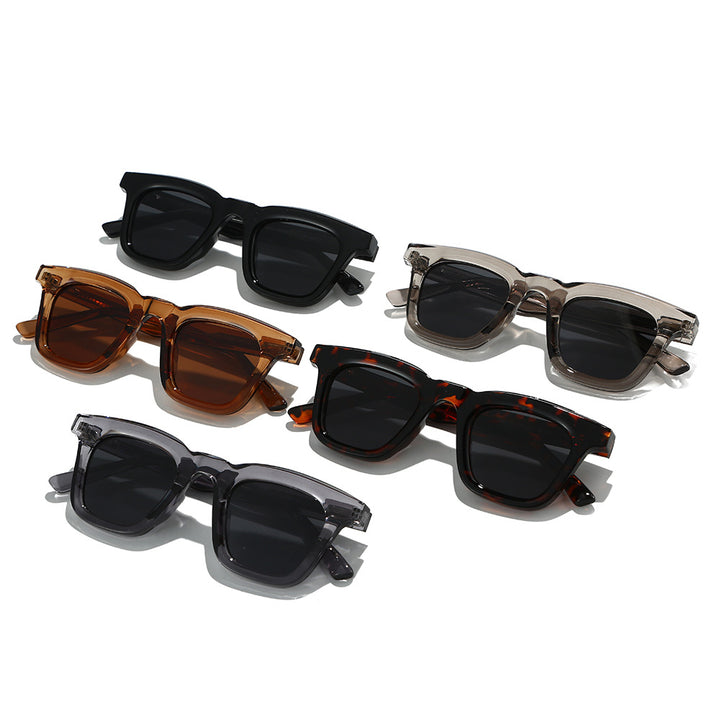 Women's fashionable sunglasses in modern square design with high UV protection Bowlift