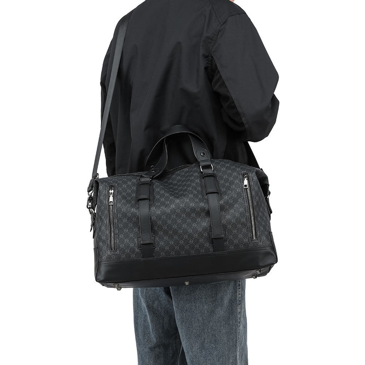 Spacious sports and travel bag with multiple compartments Bowlift