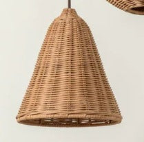 Handmade pendant light made of braided rattan Bowlift