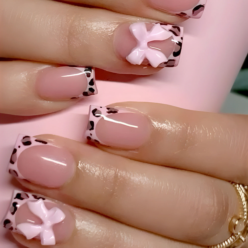 Decorative Press-On Nail Art Bowlift