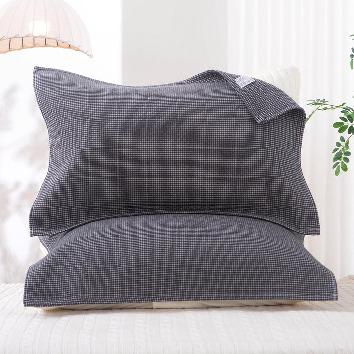Women's pillowcase with delicate floral motif Bowlift