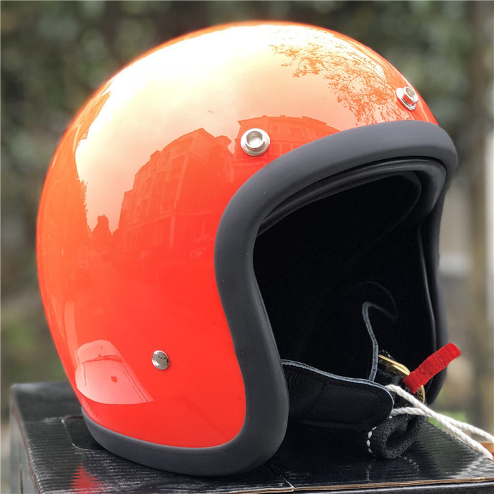 Classic Half-Shell Motorcycle Helmet Bowlift