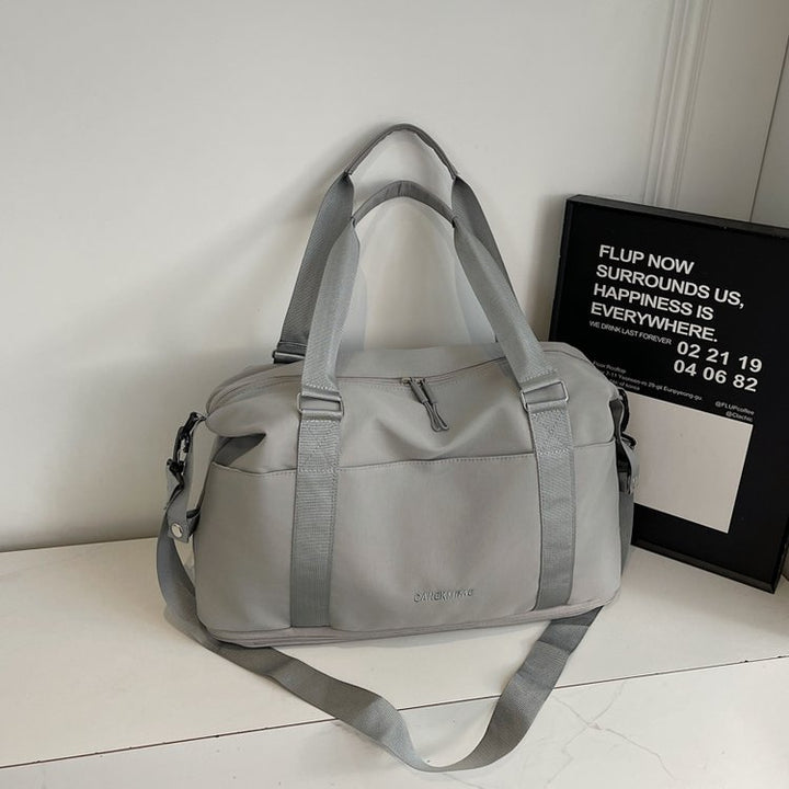 Sporty Travel Bag Bowlift