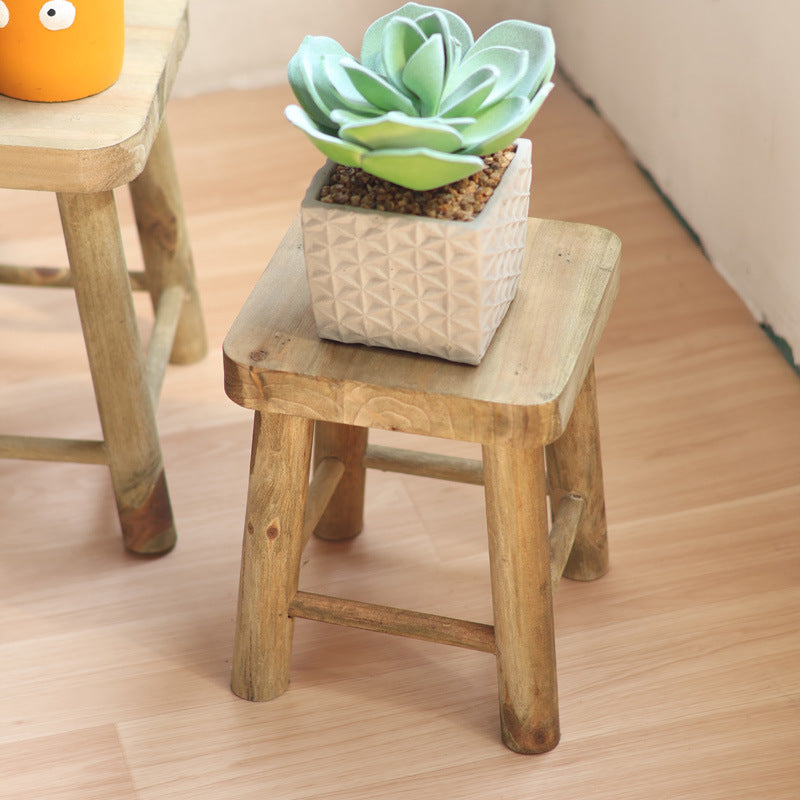 Handcrafted wooden stool Bowlift