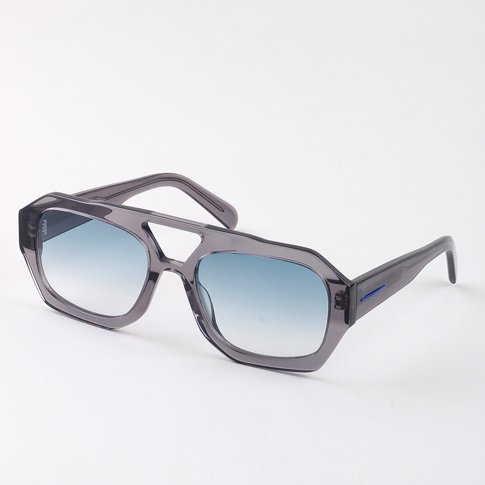 Women's trendy sunglasses in modern frame design Bowlift