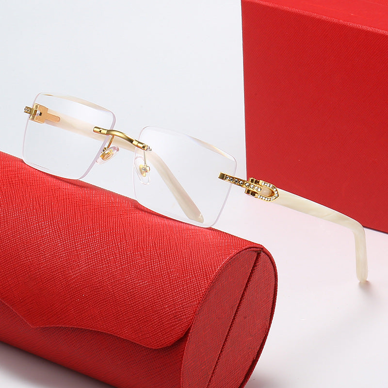 Ladies fashionable square sunglasses with luxurious accent and UV protection Bowlift