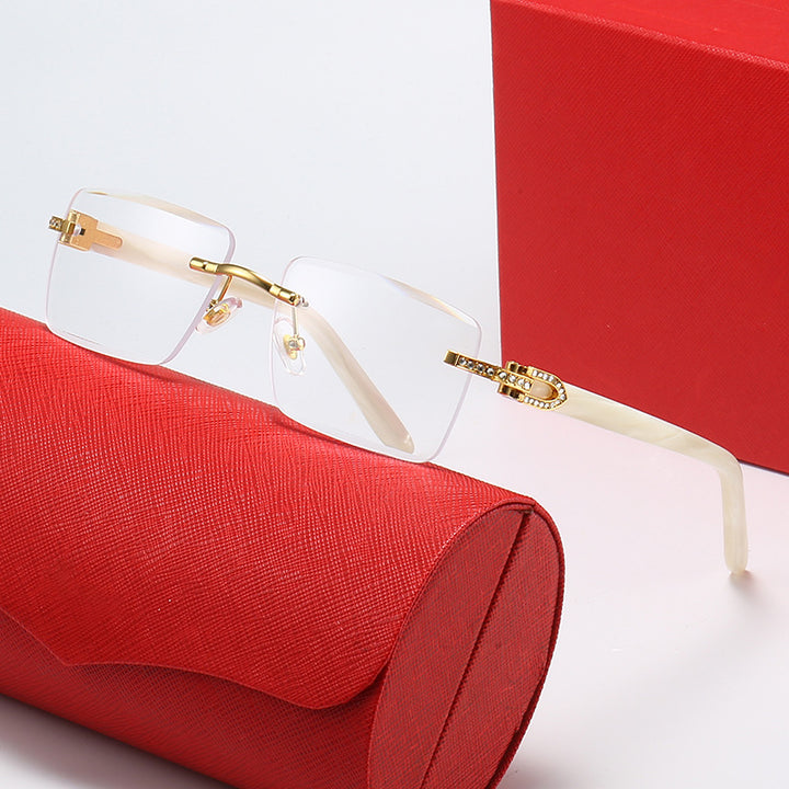 Ladies fashionable square sunglasses with luxurious accent and UV protection Bowlift