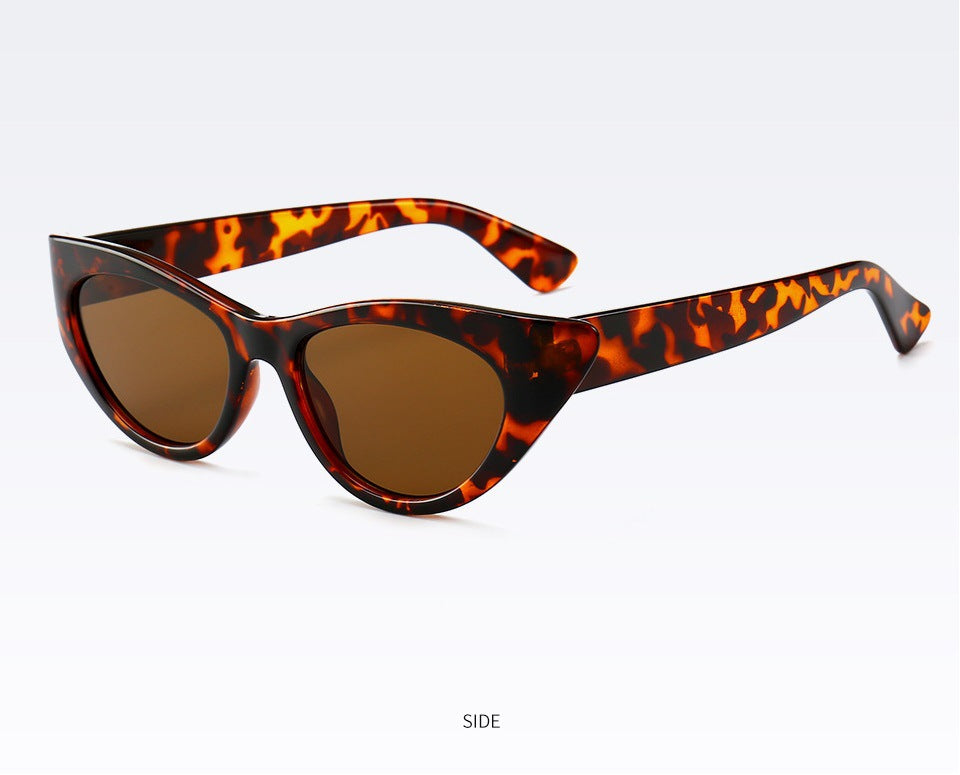 Cat-Eye Frame Sunglasses with Enhanced UV Protection Bowlift