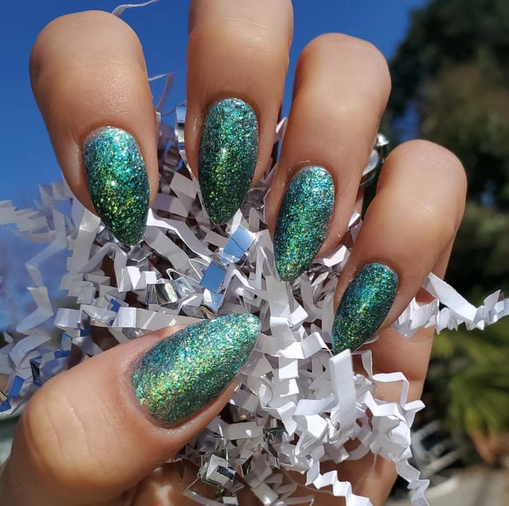 Glittery Acrylic Stiletto Press-On Nails Bowlift
