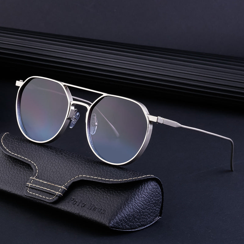 Ladies fashionable sunglasses in stylish round design Bowlift