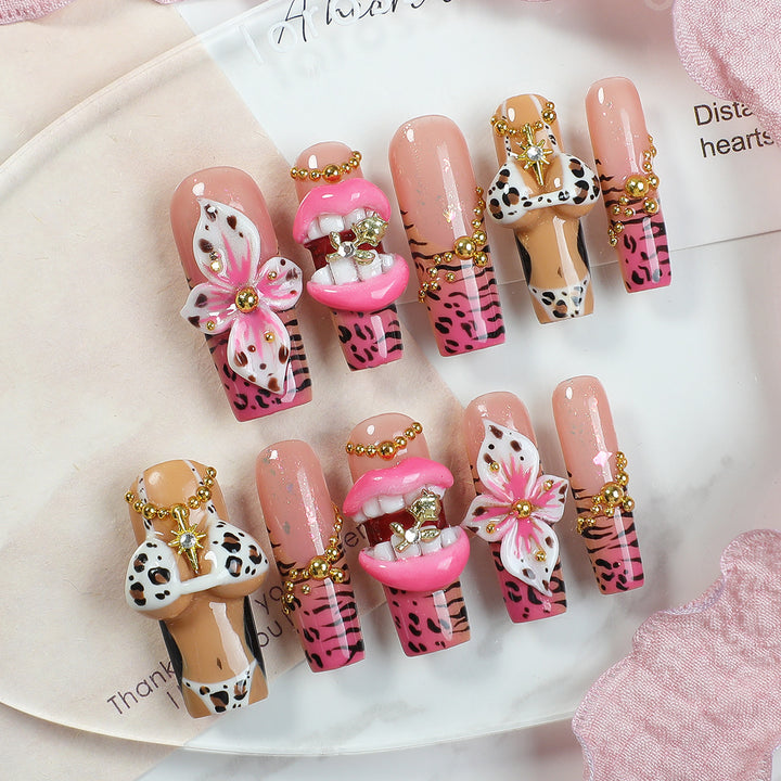 Creative nail set with elegant animal and floral pattern Bowlift