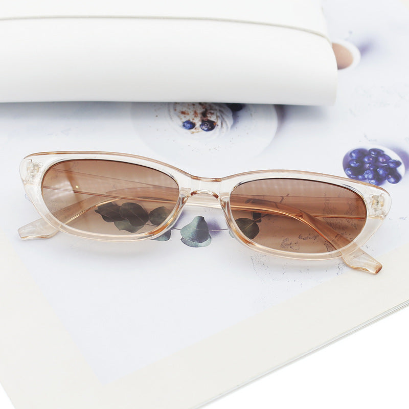 Women's Cat-Eye Sunglasses with Exclusive Design Bowlift