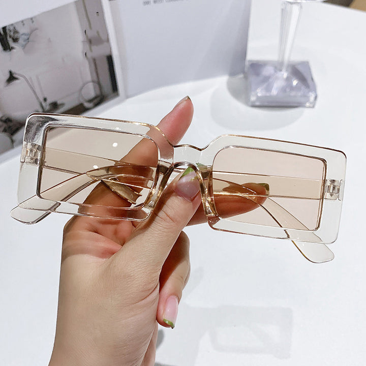 Ladies trendy square sunglasses with polarized lenses Bowlift
