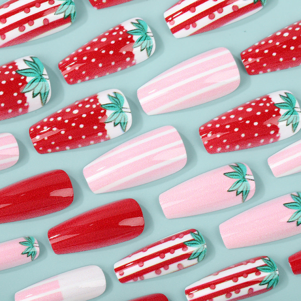 Artificial nails in romantic strawberry design Bowlift