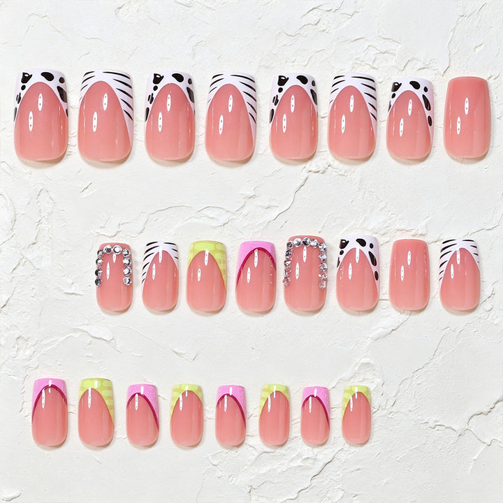 Artistic Press-On Nail Art Tips with Unique Patterns Bowlift