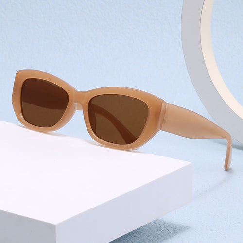 Women's fashionable Cat-Eye sunglasses made of sturdy plastic Bowlift