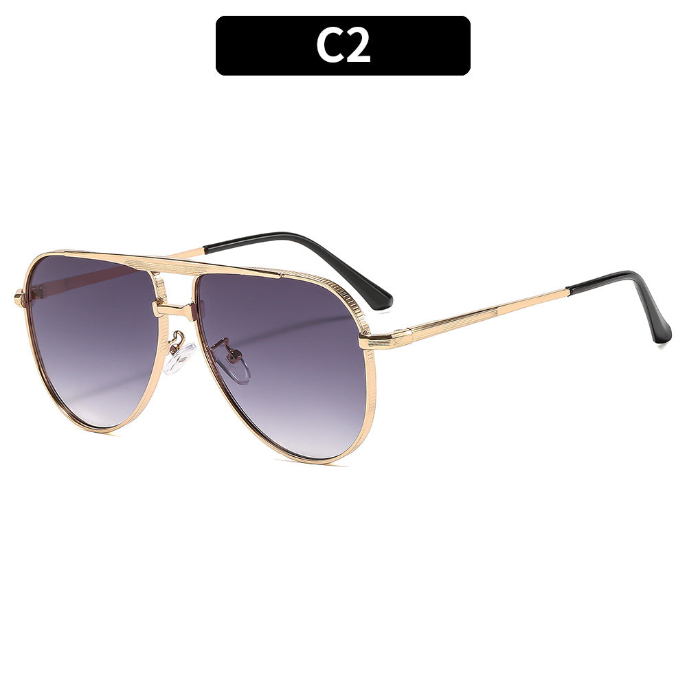 Ladies sunglasses in elegant pilot design Bowlift
