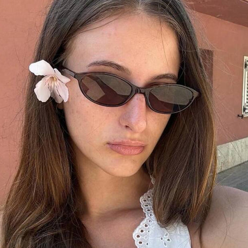 Women oval-shaped sunglasses with transparent frame and UV protection Bowlift