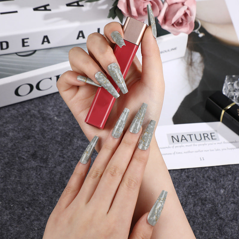 Artificial nails in elegant geometric design Bowlift