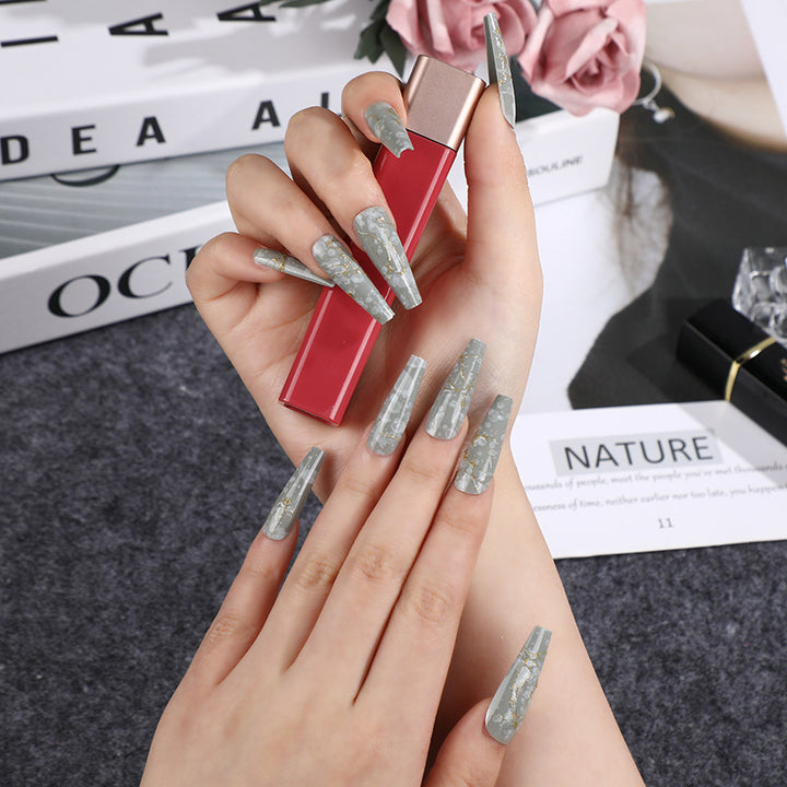 Artificial nails in elegant geometric design Bowlift