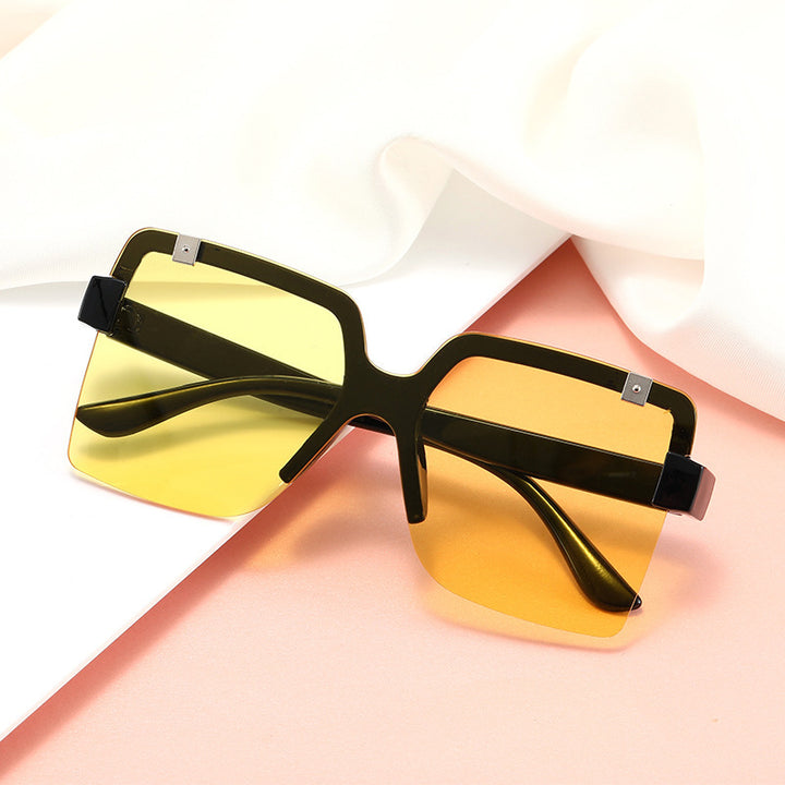 Women's Fashion Oversized Sunglasses with Futuristic Design Bowlift
